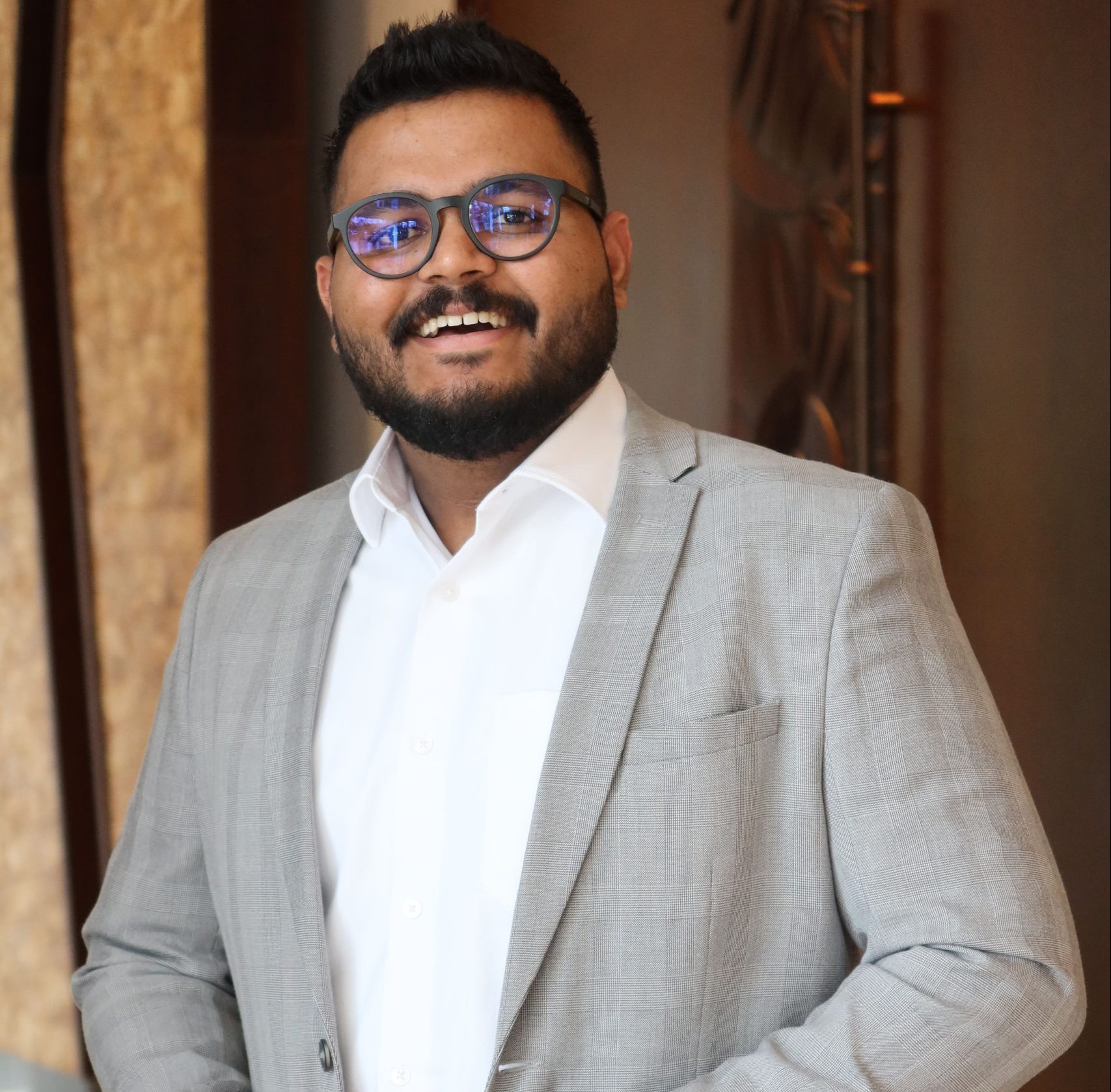 Toms Accountant Minearl Circles Bearings 1 scaled e1699853732774